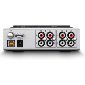 کارت صدا نیتیو اینسترومنتز مدل TRAKTOR SCRATCH Audio 6